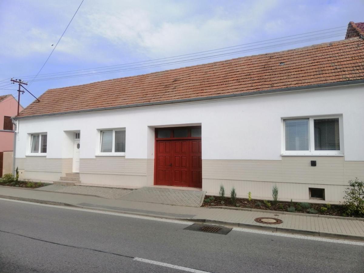 Apartamento Nakonci Vacenovice Exterior foto