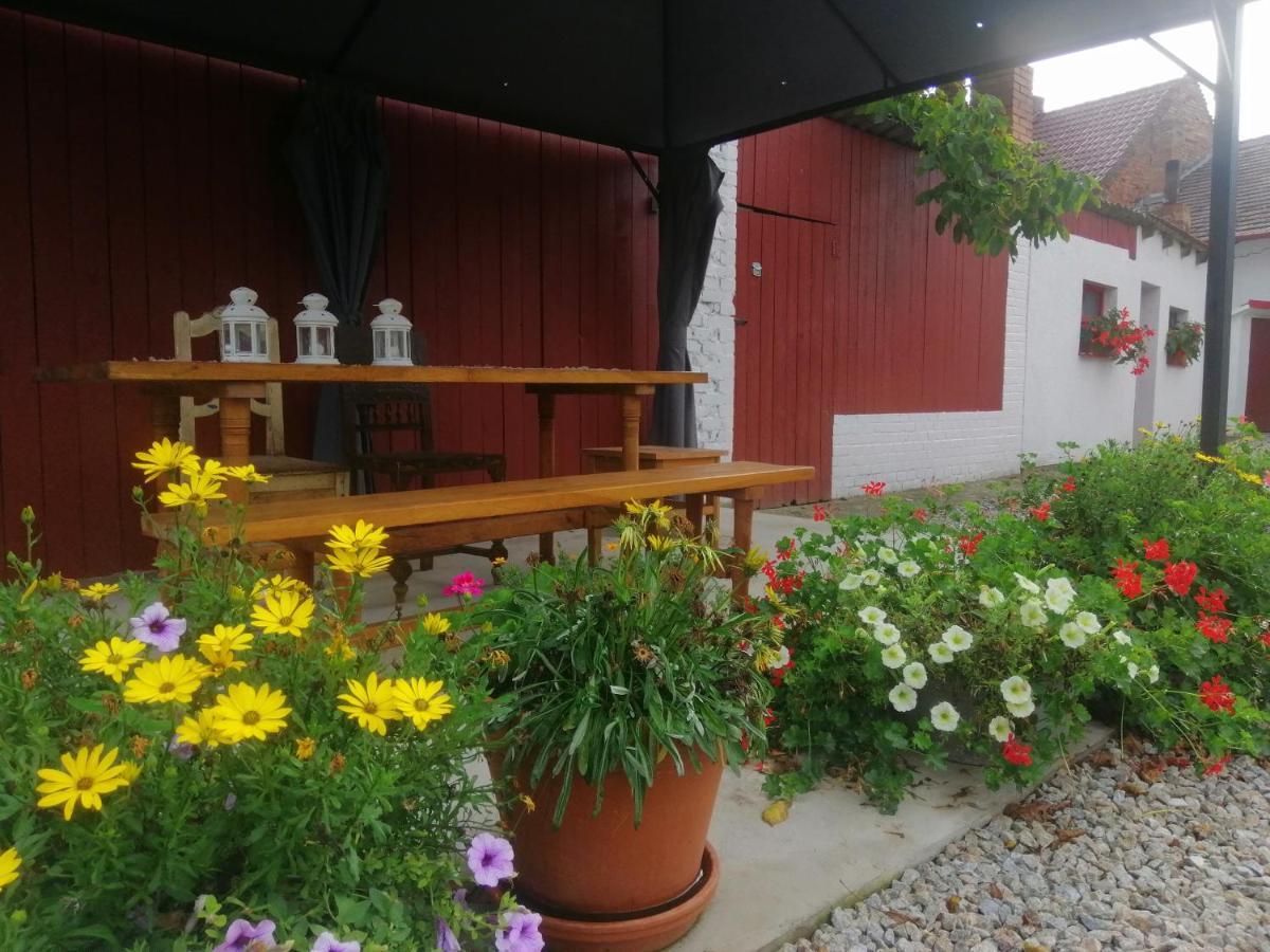 Apartamento Nakonci Vacenovice Exterior foto